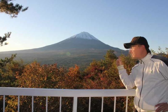 紅葉台展望レストハウスから見た富士山です。